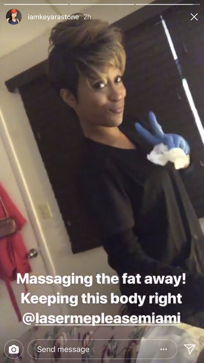 Marleana_Wells's tweet photo. @GUNPLAYMMG  #KEYARASTONE #ChicagoBae #Chiraq #chicago #LAHHMiami #LAHH #marleanawells #snatchthat #snatched #miami @LoveHipHopVH1 @flawlessiconspa @Itsvixen 💋 @RickRoss https://t.co/jY05gbkmCR