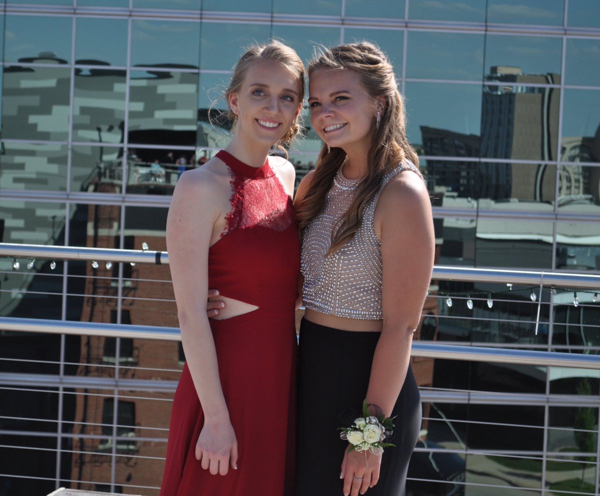 bribizzz's tweet photo. happy birthday to my fav💓 don’t miss swimming but I miss seeing you so much bff!! love you lots girl😊 https://t.co/CWIprjw00d