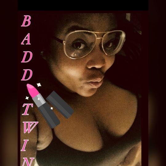 MariGurl32's tweet photo. #LRTAuction #WeLit #FeatureUs💯#Liveme BaddTwinLRT🍎🍯 https://t.co/v3BoaAYJXl https://t.co/GlqcZZiV5H