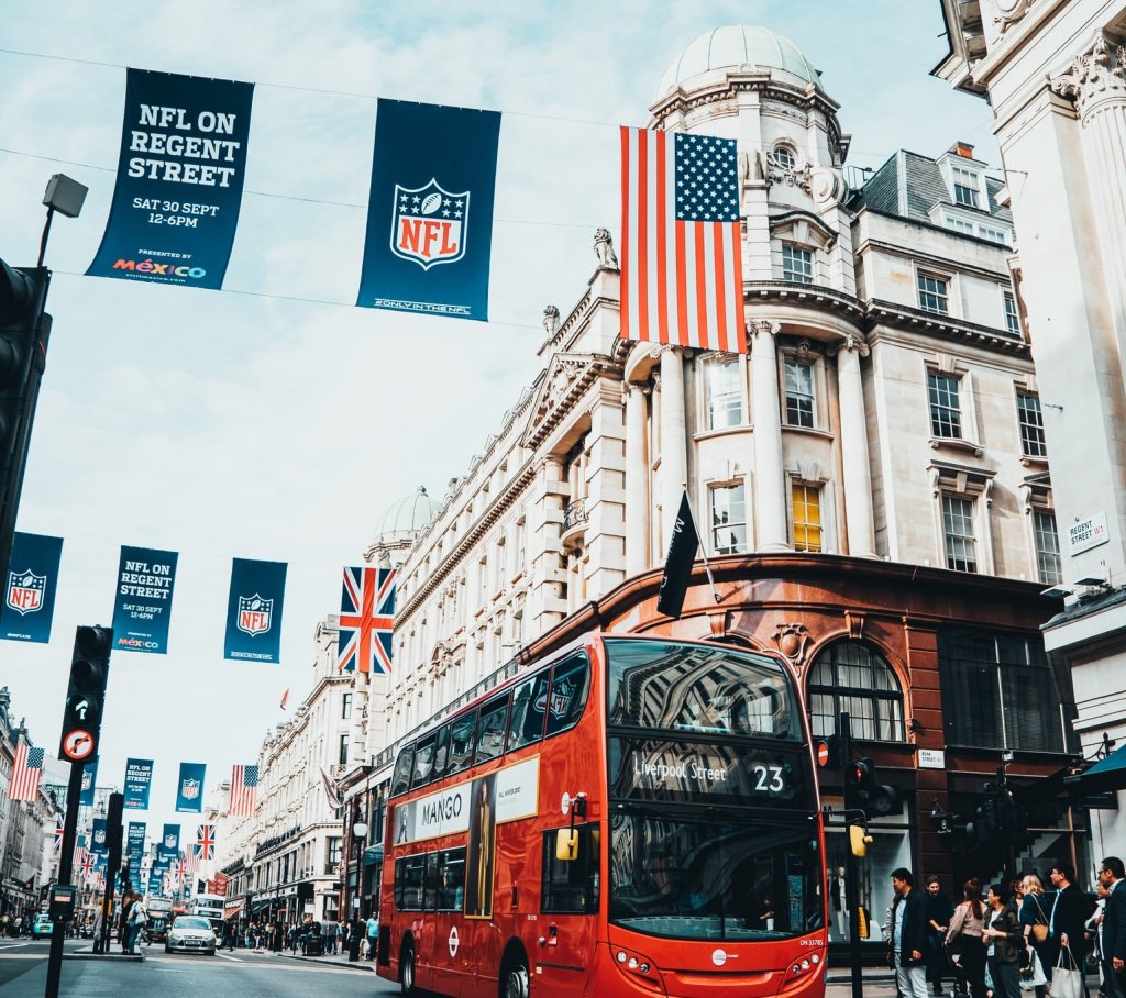 RatedApartments's tweet photo. Discovering the City | London https://t.co/NKtIz1rMU5 https://t.co/Ws8oI2k2zx