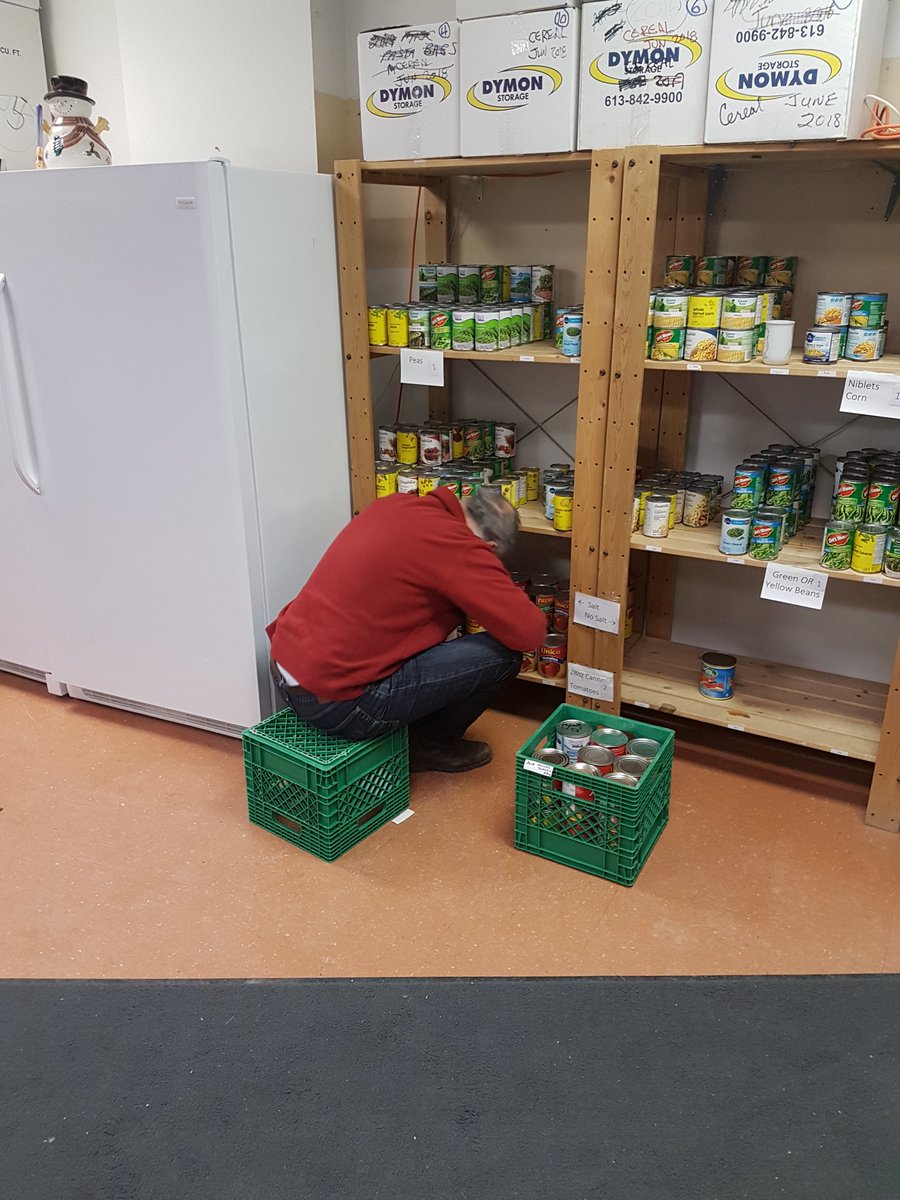 RotaryStitts's tweet photo. Stittsville Rotarians volunteered to stock shelves at our food bank. #communitymatters
#rotary#doinggood https://t.co/wAbE4H85vn
