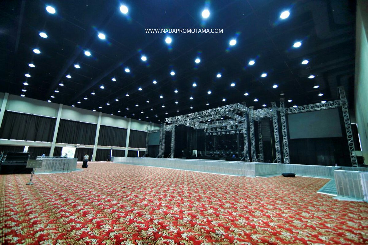NadaPromotama's tweet photo. Hey! Take a look at Liam's venue this morning
can't wait to see you here π
π·: @akhmaddody
#LiamGallagherJKT #NadaPromotama #CTouring #MojoBarriersIndonesia #LiamGallagher #asyouwere #ThePlaymakerID #Ecovention #Ancol https://t.co/hlylpO0N2r