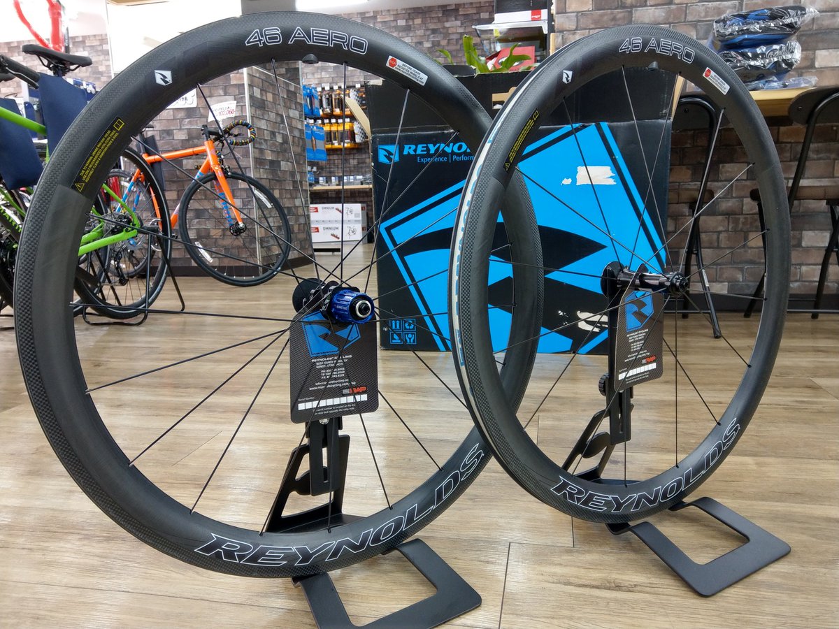 サイクルショップカンザキ千里店 בטוויטר Reynolds Aero46 クリンチャーホイール 大特価のが入荷です なんと前後セット万円で放出 1セットのみですよー ワイドリムに高過ぎず扱いのしやすい46ミリハイト 登りもそこそこいけるのでオールラウンドに使えますよ サイクルショップカンザキ千里店 בטוויטר Reynolds Aero46 クリンチャーホイール 大特価のが入荷です なんと前後セット万円で放出 1セットのみですよー ワイドリムに高過ぎず扱いのしやすい46ミリハイト 登りもそこそこいけるのでオールラウンドに使えますよ