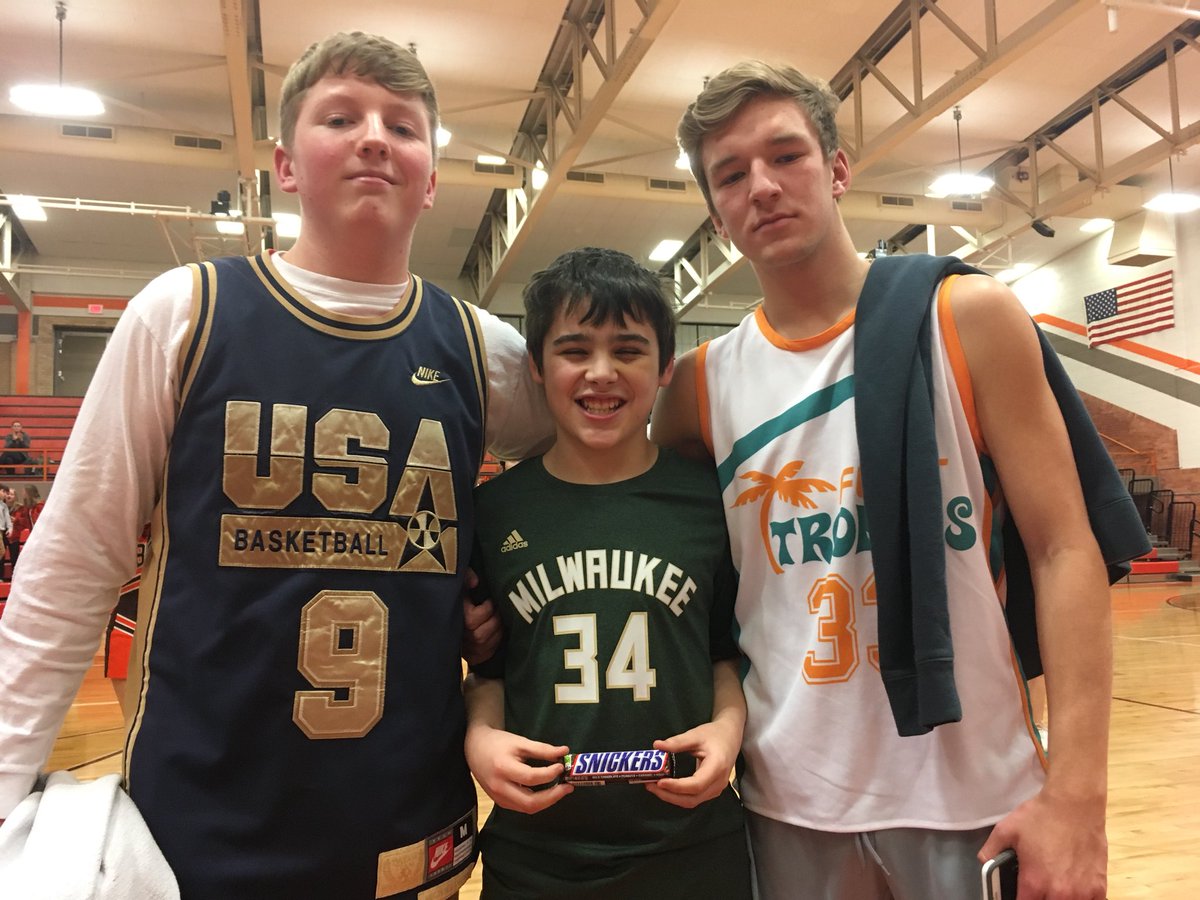 JVSportsCenter's tweet photo. Shoutout to Miller for repp’n tonight’s iconic jersey. Enjoy the snickers!! https://t.co/MCGTqOeefT