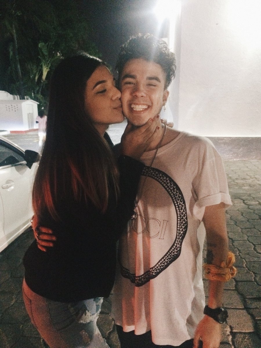 heyarantza's tweet photo. Por fin te conocí 😻❤️ @mariobautista_ https://t.co/JUG7qsrz10