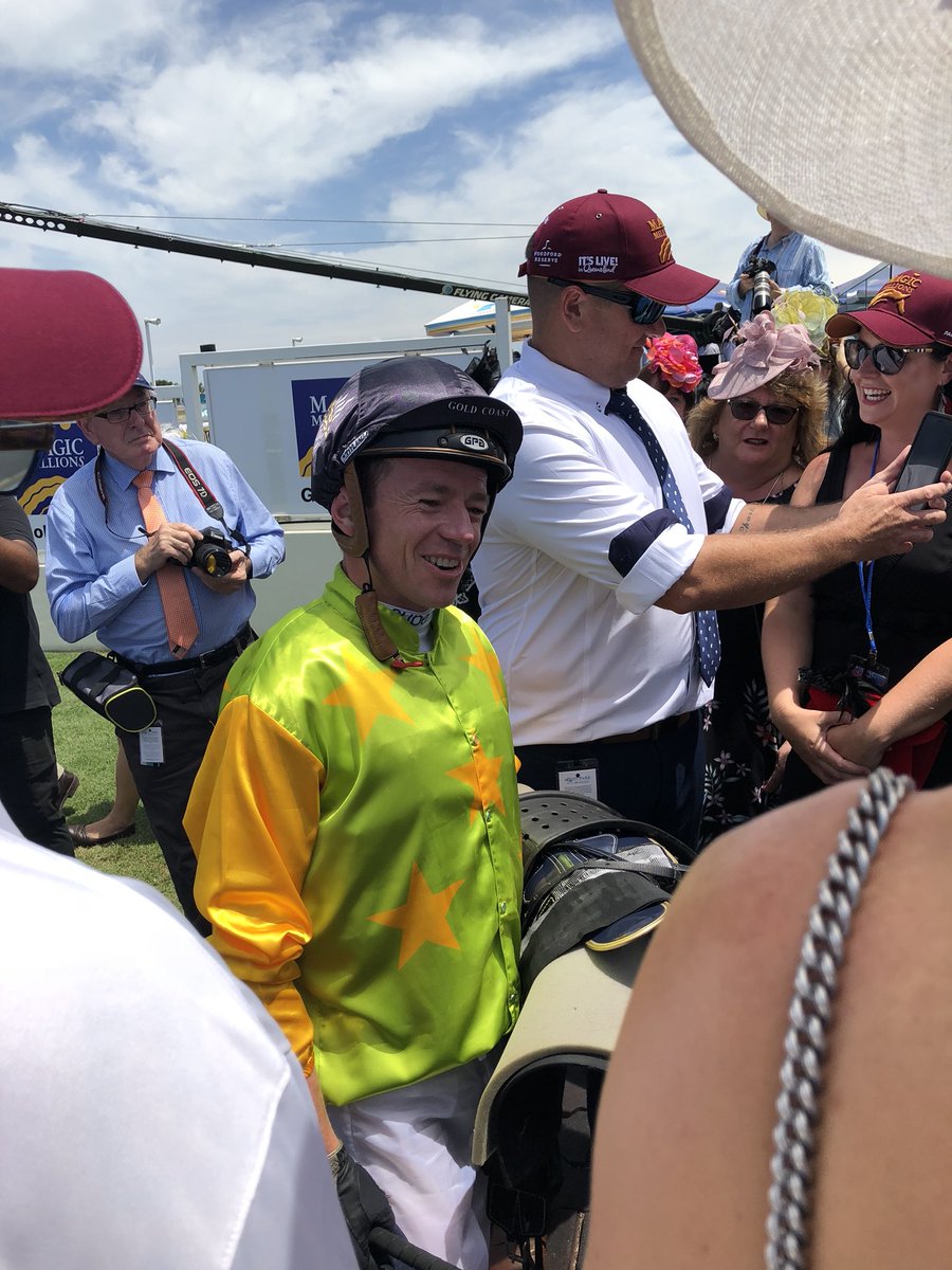 guyhexter's tweet image. Very special day to be on a racecourse. Thanks Rippa #ImARippa @tonygollan @mmsnippets