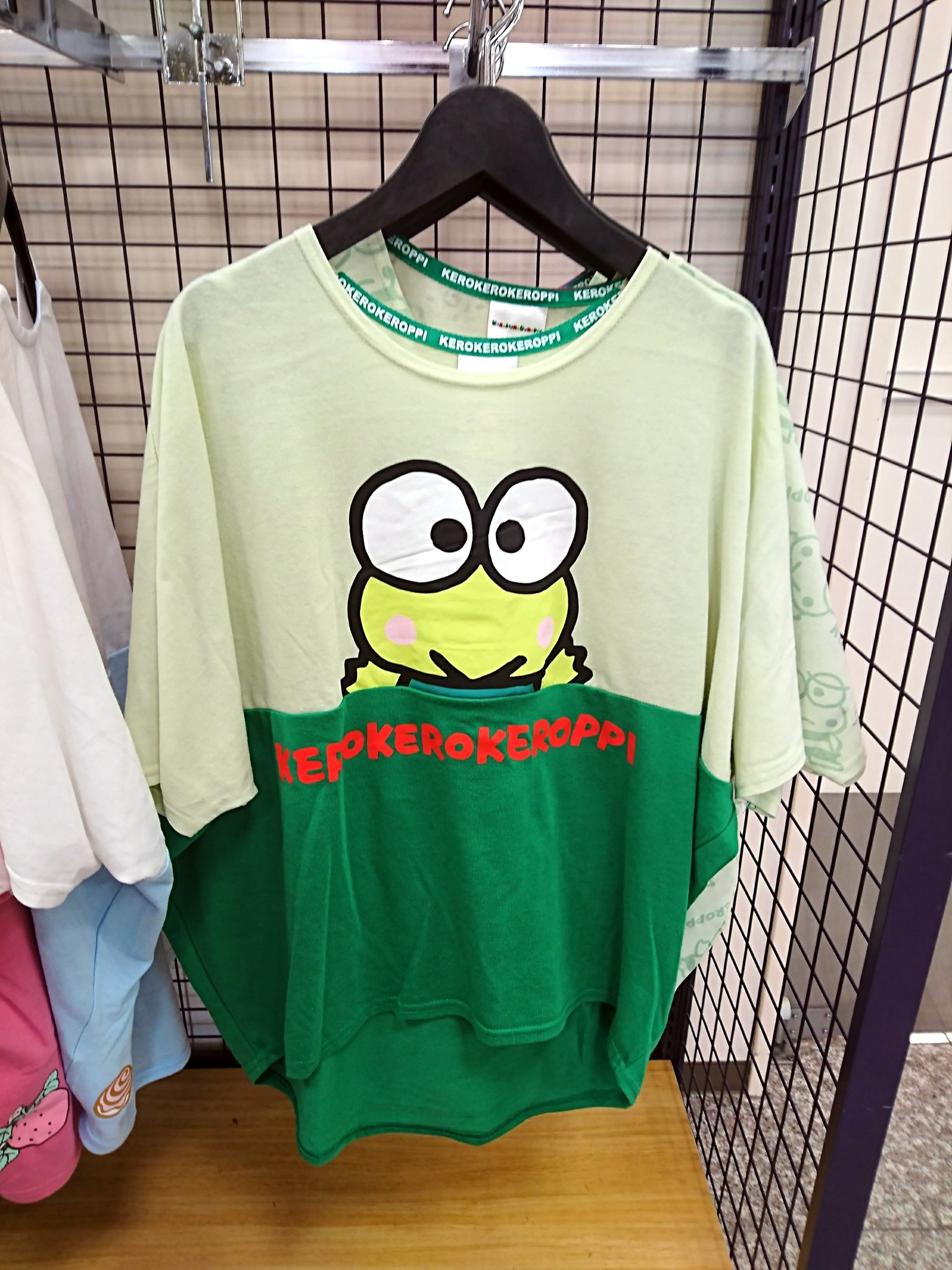 ろけろぴぃ アベイルにおしゃれな Kt けろけろけろっぴ のtシャツ が O O O T Co Pjxukz4vqg Twitter
