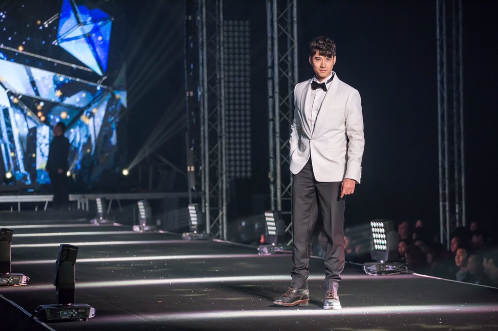 mo2damax's tweet photo. 20180111 Fashion Show from Hivesalon "HIVE LIFE" by L'Oreal Professional at Gmm live house Central world #hivesalon  #pleasetakeoutwithfullcredit #facebookmo2damax #มาริโอ้ #mario #mariomaurer https://t.co/TOwSoauWNS