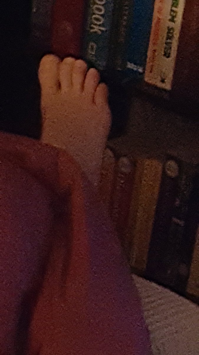 Itsmemattispng1's tweet photo. My homies feet https://t.co/ViYuaxNDff