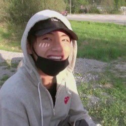 softboybot's tweet image. ↳ #BTS  ˖☽°.* #V ˖*°࿐*ೃ  .  ⋆