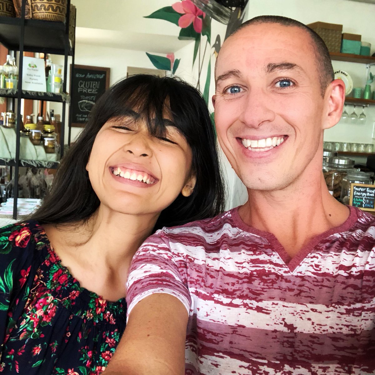 PaulHack71's tweet image. Hanging out with the lovely @debbysoemadijo at Sprout in Canggu! 😘🙏⭐️