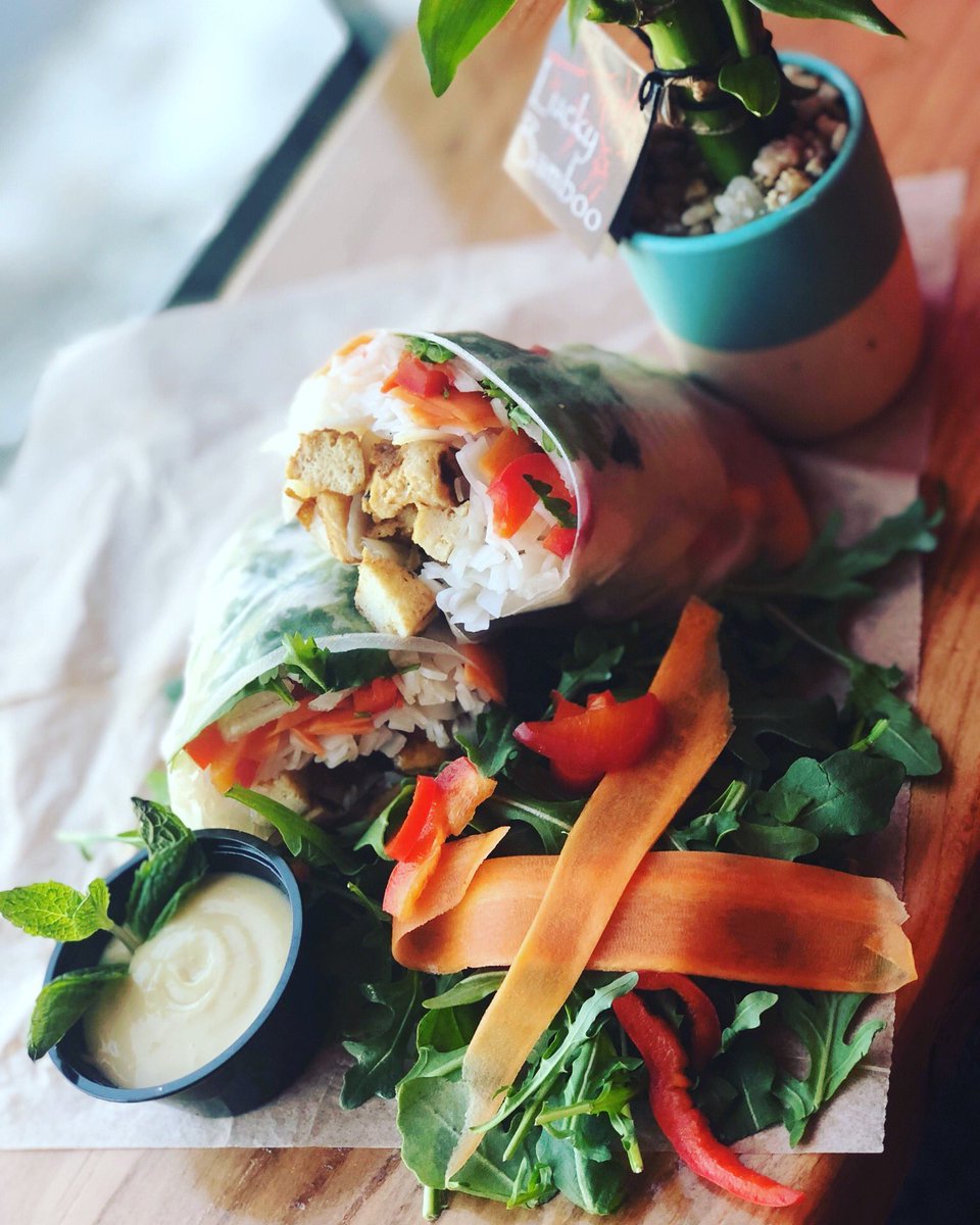 whatsyurfortune's tweet image. Bahn Mi Summer Rolls for this heatwave 😆
716-444-5004
11 Minnesota Avenue Buffalo
Open today 11-9pm
goodfortunes716.com 

Come get addicted to healthy habits!