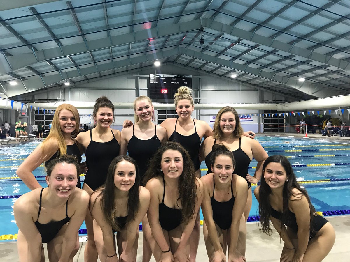 York High Swim Team tweet media