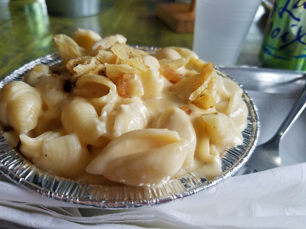 #Brunch in #Orlando looks like this: <a href="/se7enbitesChefT/">Trina Gregory</a> mac n cheese, oozing w/ goodness. #foodie #nomnom #yummy