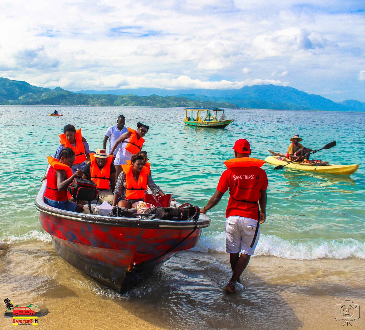 johnweslypierre's tweet photo. Tour à AMIGA ISLAND dit (Île à rat), #Labadee, Nord-Haïti 🇭🇹
.
.
#book_now #safetripsh #safetour #konnen_peyiw #natatous #taxi

https://t.co/FEch2mv0eU

📷 @photographiews

©SAFETRIPSH
©SAFETOURH https://t.co/KxwhlpriFx