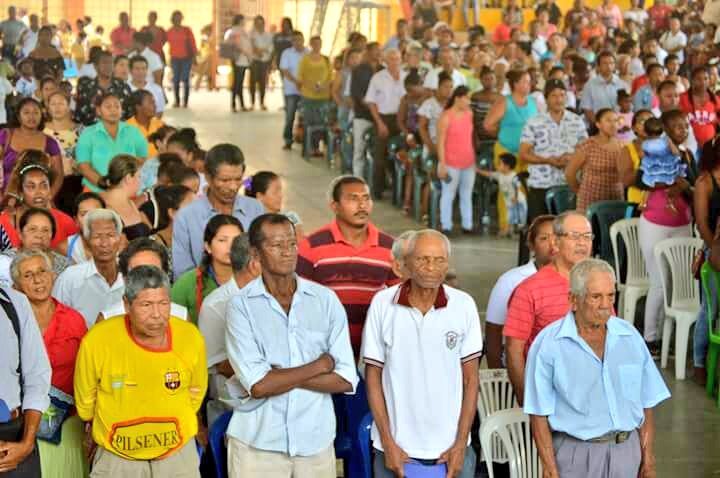 Marthaleom's tweet photo. Mies-Esmeraldas impulsando emprendimientos productivos en agricultura, comercio, pesca, hace la entrega simbolica de Crédito de Desarrollo Humano, a 208 Esmeraldas por un monto de 250 mil dólares.
#MenosPobrezaMásDesarrollo @InclusionEc @Educacion_Ec @MinInteriorEc @MIES_Zona1 https://t.co/UYOzyO2nlb