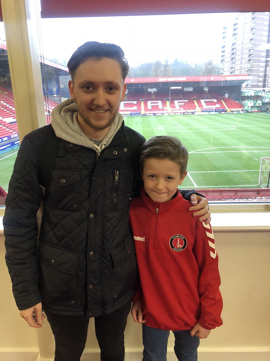 Meet up with his <a href="/YouTube/">YouTube</a> <a href="/CAFCofficial/">Charlton Athletic FC</a> idol! Zach loves <a href="/JamieBoxallYT/">Jamie | REDVIBE</a> vlogs #cafc #coyr