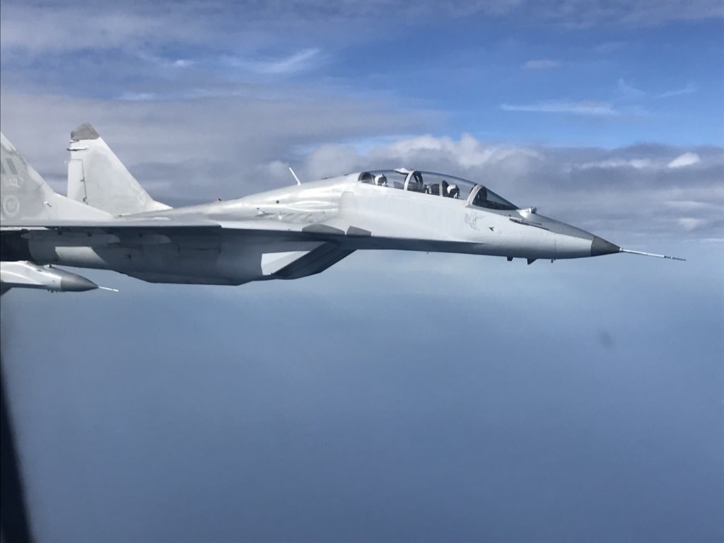 FUERZA AÉREA DE PERÚ - Página 32 DT_RuPuVAAAyEHf