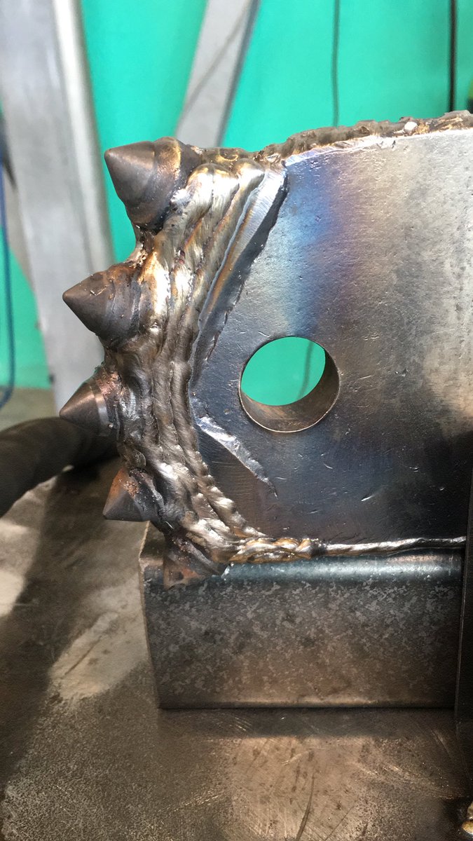 PFwelding's tweet photo. Anti usura 600 brinell https://t.co/sGDsJNjFRP