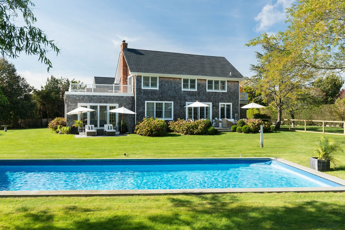 MattLucasBuild's tweet image. __
#Portfolio #Work #CustomBuilt #Custom #architecture #texture #Details #modern #traditional #LuxuryBuilder #RealEstate #Realtor #home #SagHarbor #NorthHaven #builder #construction #RealEstateAgent #Saunders #TheHamptons #Hamptons #longisland #newyork #NY #MattLucasBuilder