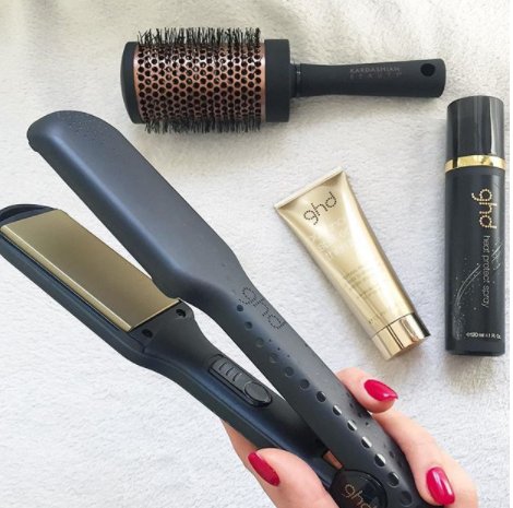 ghdspain's tweet photo. La styler #ghdVMax de placas anchas es perfecta para alisar más cantidad de cabello. Combínala con nuestro tratamiento #ghdAdvancedSplitEndTherapy o nuestro protector de cabello #ghdHeatProtect. 👏🌟 ¡Consíguelo todo en las #rebajasghd! @chloesld >> https://t.co/JHJRJVcxAZ https://t.co/Bckl5tqhuu