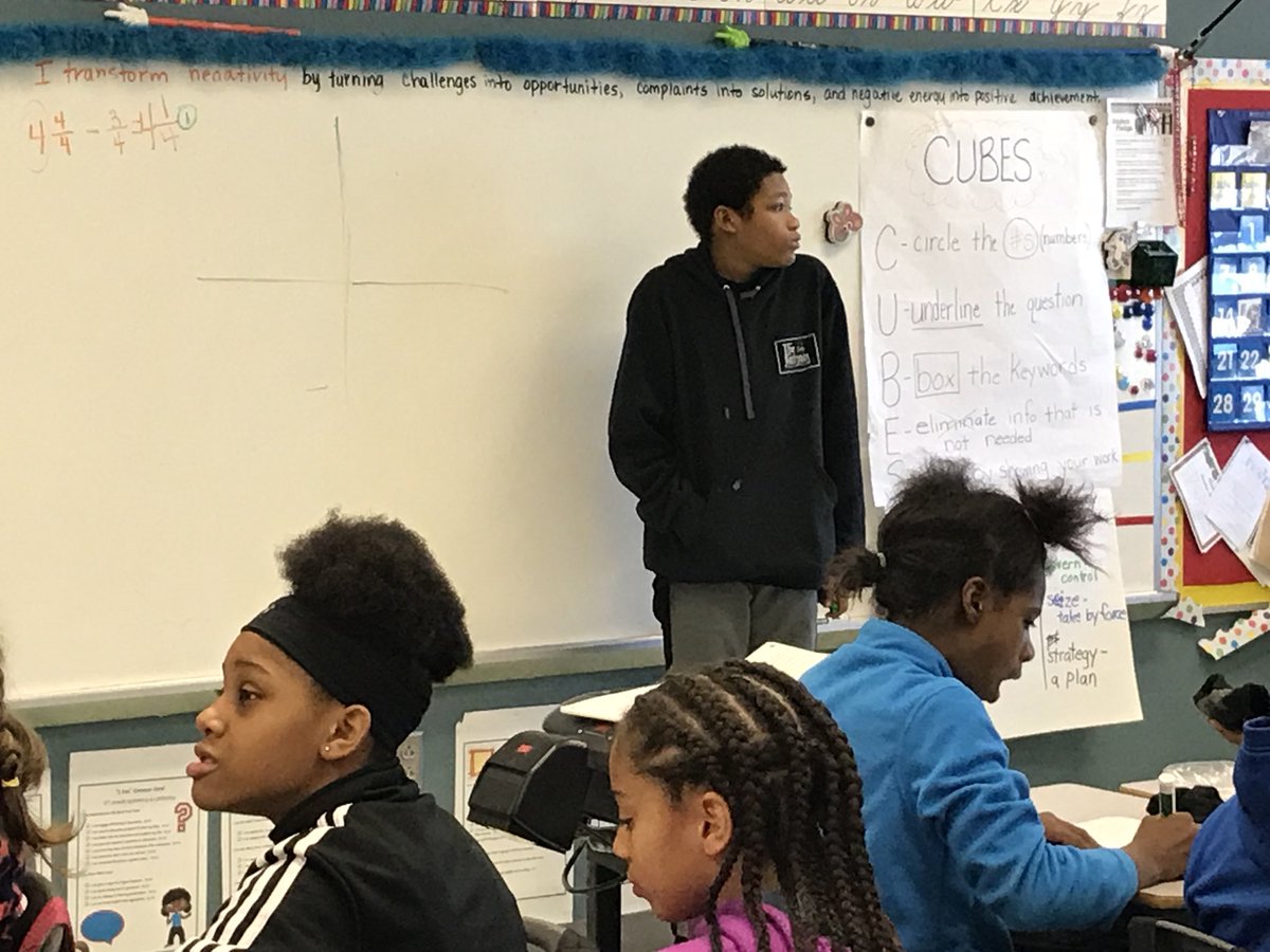 MVEMustang's tweet photo. Student leaders in @Steph_teaches class teaching their classmates Math. #AVIDStrategy #TeamWork https://t.co/rq2KjUrh7W