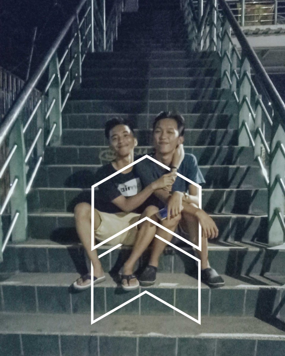 jake_xiu14's tweet photo. When im with you it feels like paris in the rain🙈🔝#shapical https://t.co/tn19yqzgje