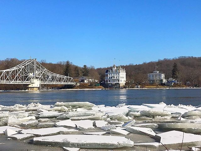 Another shot of the ice jams at the East Haddam Swing Bridge. *
*
*
*
#connecticut #ig_ct #connecticut_potd #connecticut_explore #getoutsideCT #ctlifestyles #igersnewengland #newengland #visitct #ct #scenesofct #scenesofnewengland #ctvisit #enchantingnew… ift.tt/2DsGfO2