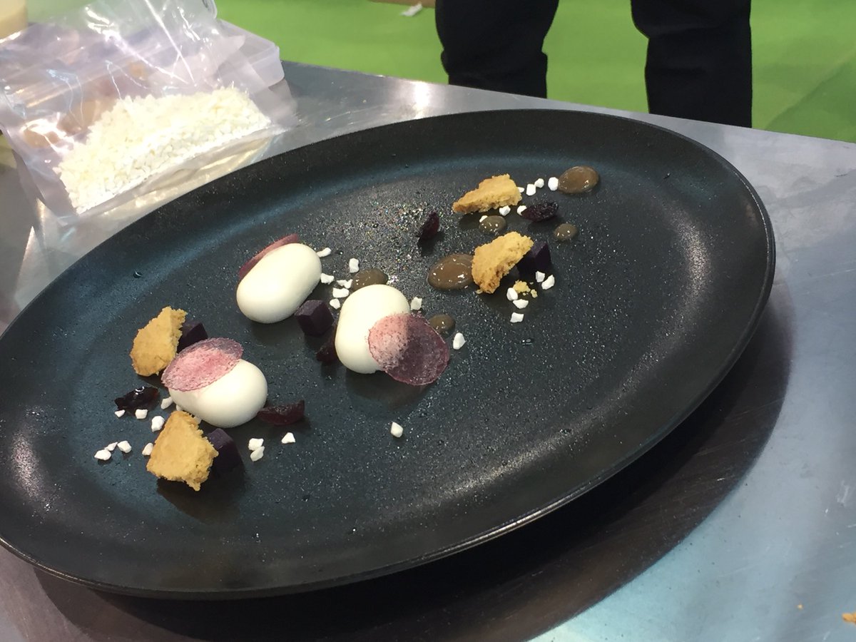 Federcuochi's tweet photo. E con pochi passi si arriva al #Lazio #FederCuochi #Conpait #PasticceriaInternazionale @IEGexpo al #Sigep2018 https://t.co/nbhoH4ev5d