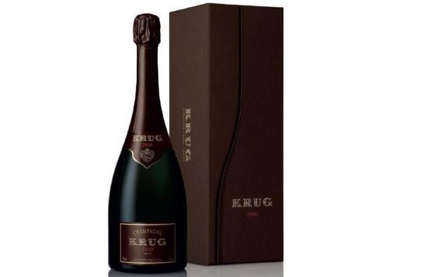 WRT_COMMU's tweet photo. [ auction ] เริ่มการประมูลของชิ้นที่5 แชมเปญจ์ Engraved Krug Brut David Sugar ( สามารถส่ง DM ราคาในรูปแบบ  ‘ชิ้นที่5 XXXX USD’ มาได้จนถึง 21.50น. ) https://t.co/TnFBI2P2af