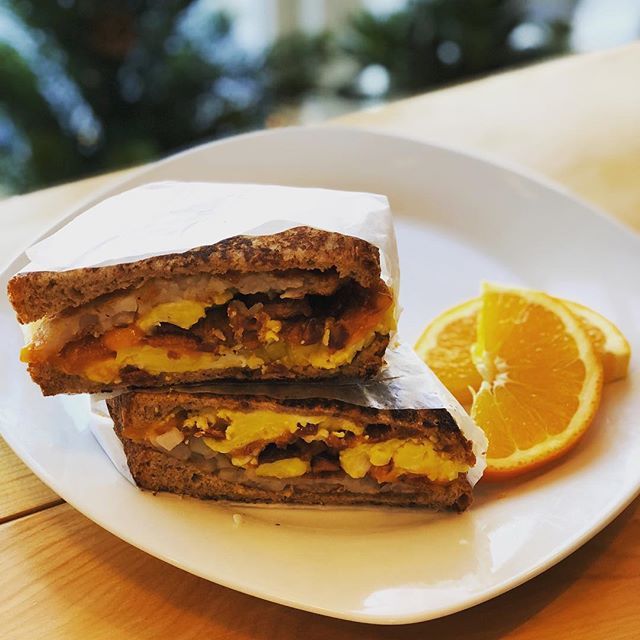 CafeSqOne's tweet photo. There is nothing more pressing than having a good breakfast press in the morning. #breakfast #food #coffeeshop #philadelphia #philly #eagles  #oldcity https://t.co/MEFYwHZbBz