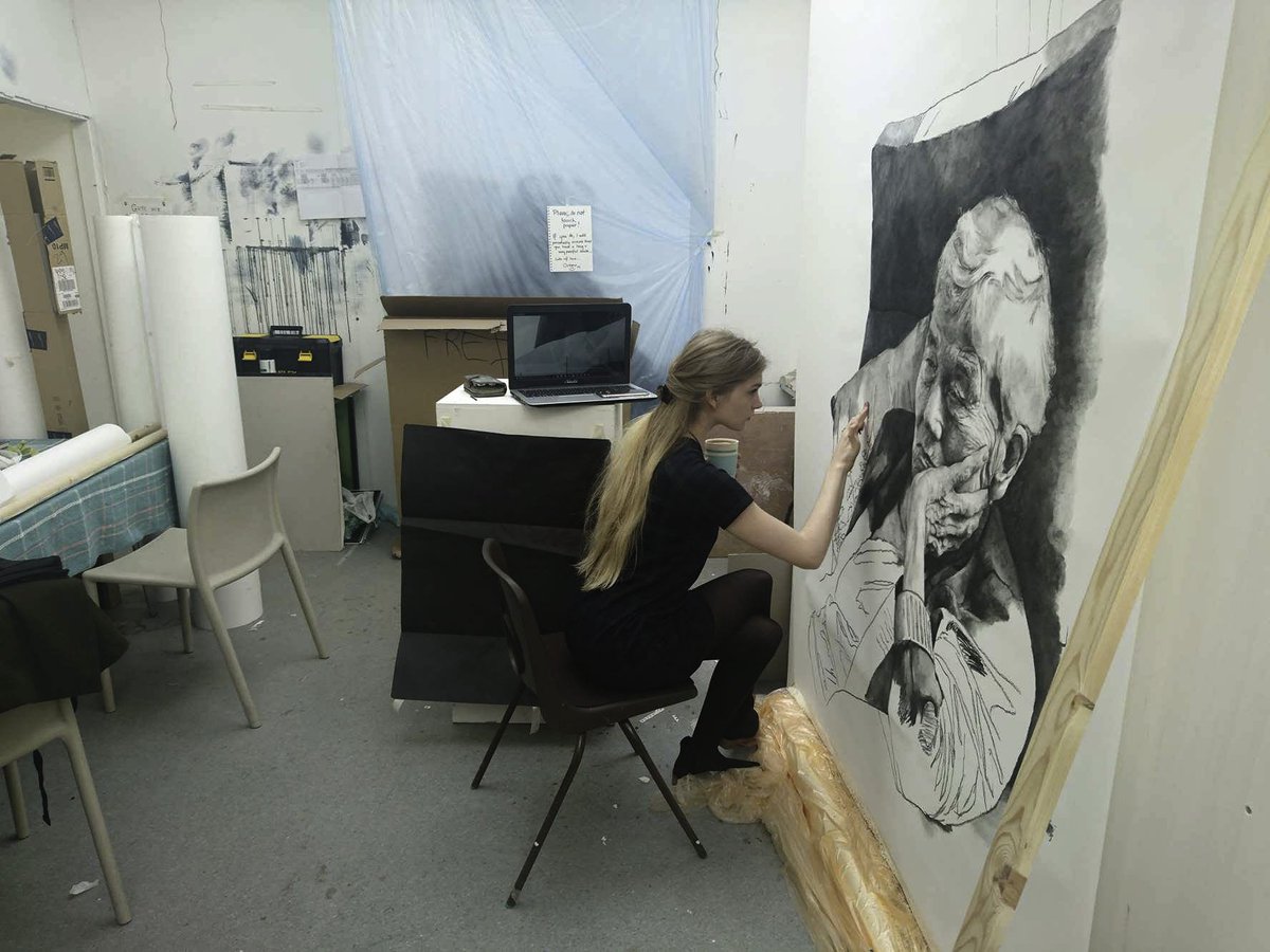 o_pierrepoint's tweet photo. #studiolife Missing this work! #art #artistatwork #Charcoal #Drawing #artistsontwitter #portraiture #Dementiaawareness #artstudio https://t.co/816k1Xq2G3