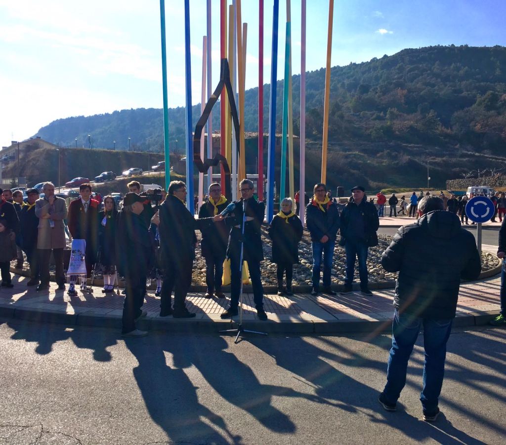 lacorrida's tweet photo. Inauguració de la Rotonda de la Corrida https://t.co/alOrof9eMQ https://t.co/ff9LAIH0wP