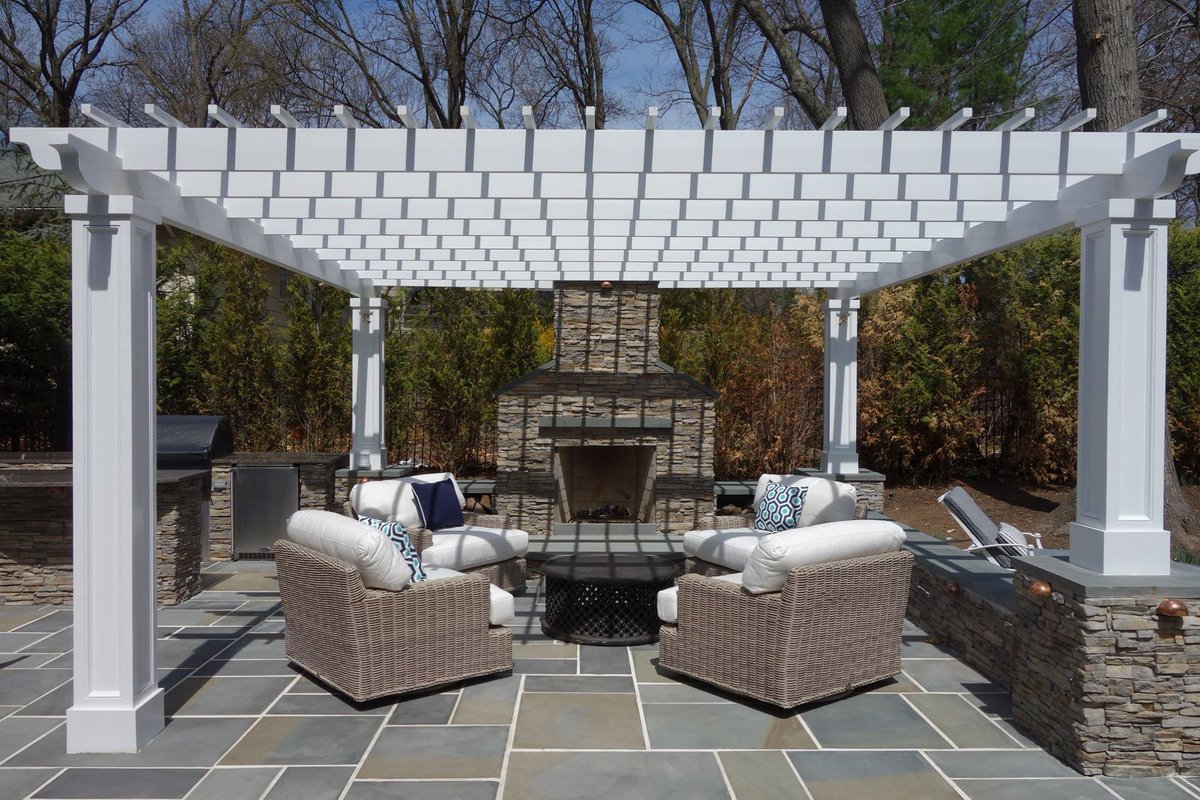 PrimeBuilds's tweet image. This one has it all.  Bluestone patio, steps, sitting walls, piers, built-in kitchen, bar, gas start w wood burn fireplace, custom pergola. Fully done by @PrimeBuilds #PrimeConstruction #PrimeBuilds #PrimeConstructionRemodeling #ExcellenceIsAHabit #ThisIsOurWork