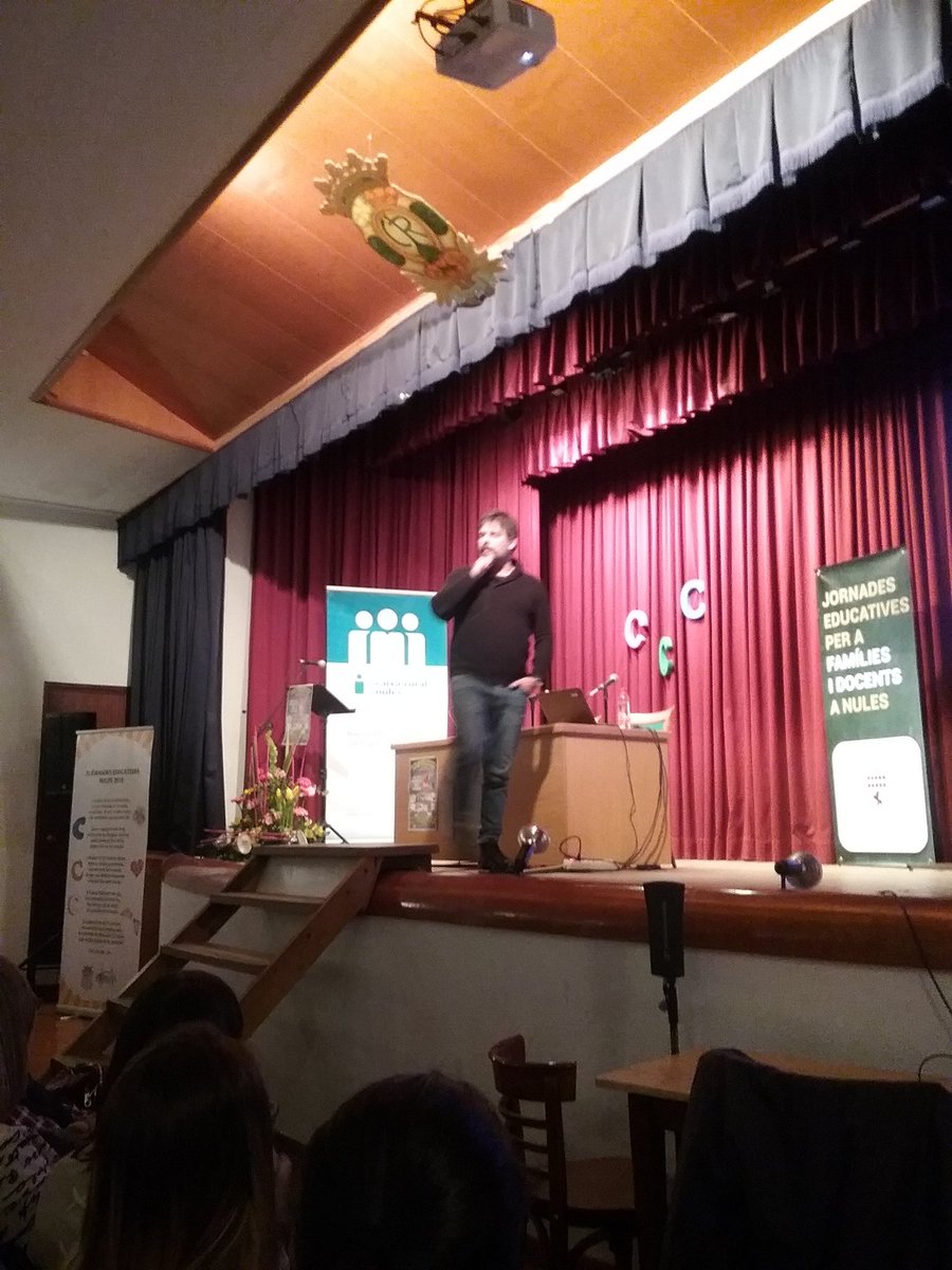 Seguimos en las Jornadas Educativas de <a href="/NulesInfo/">Ajuntament de Nules</a> con José Ramón Gamo. Un grande #educacion