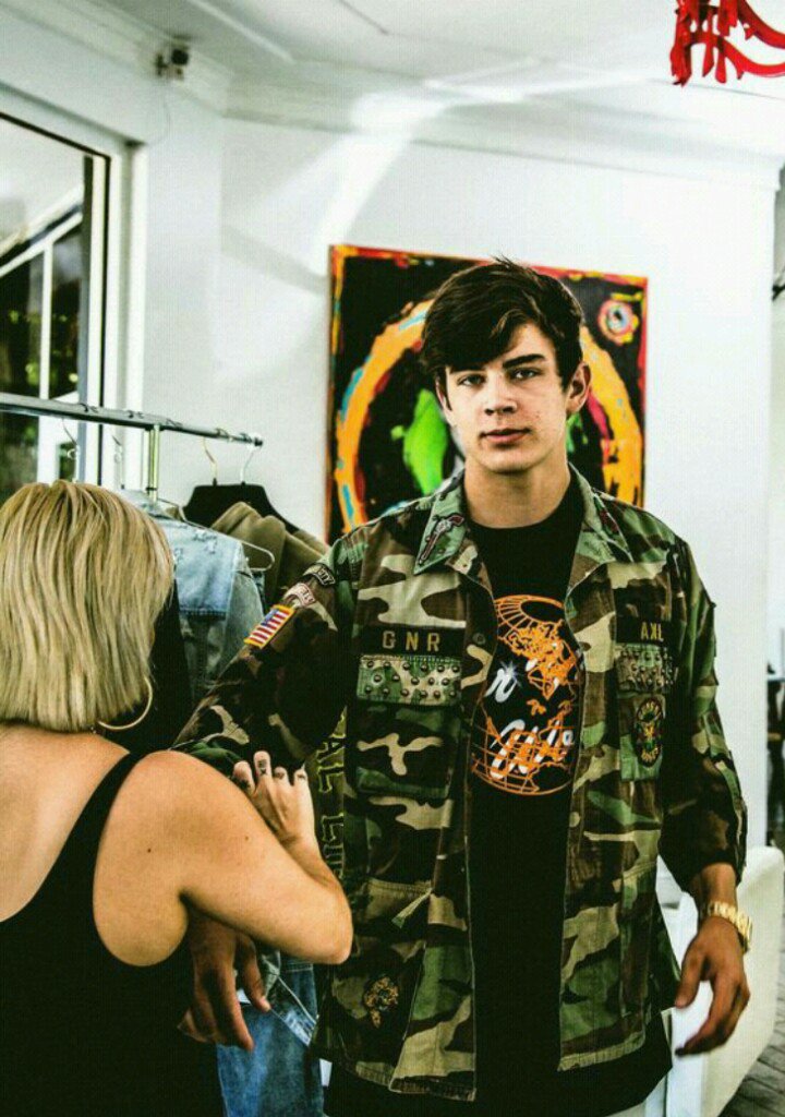 strippmagcon's tweet photo. 🐱 WALLPAPER HAYES GRIER 🐱 

🐱 FAV se gostou/ like
🐱 RT se salvou / RT if u save
🐱 Créditos se usar/ credits if u apply

#askmagcult https://t.co/xfyyXURGme