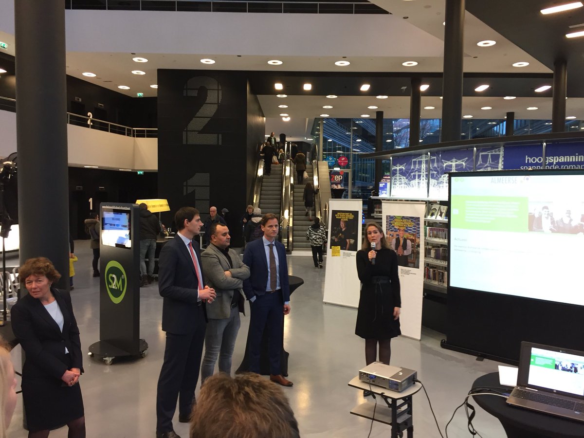 Officiële aftrap van #dealmeerseuitdaging met steun van  <a href="/almere/">almere</a> <a href="/ftdejonge/">Froukje de Jonge</a> en minister Hoekstra l
