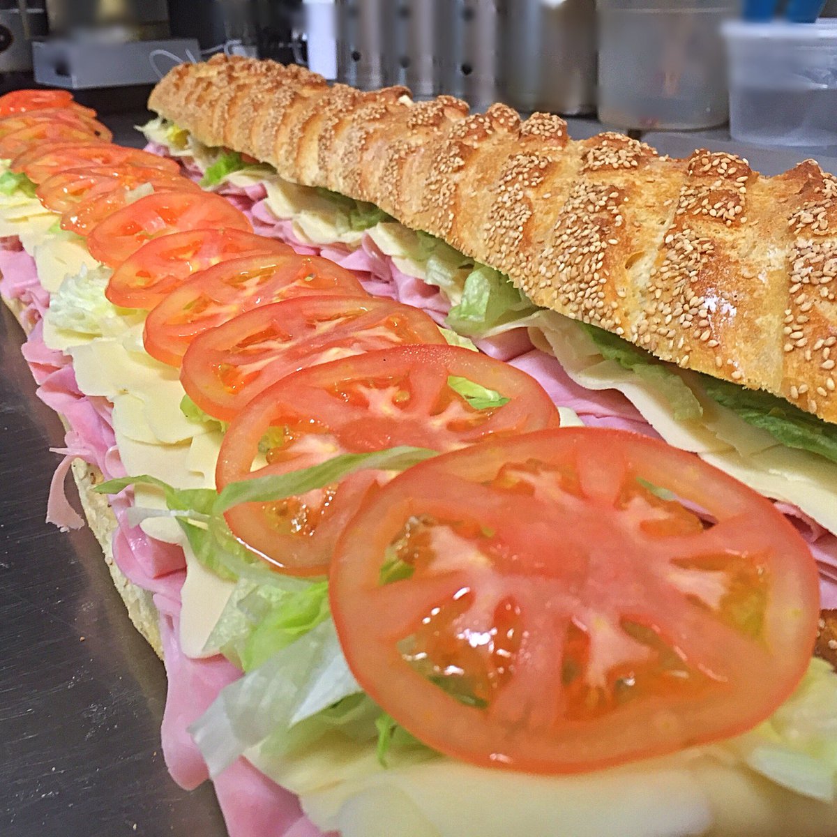LIONIHEROES's tweet photo. #sandwich #sanwiches #party #hero #Italian #ham #swiss #delicious #partyideas #superbowl #food #2feet #3foot #4foot #5foot #6foot #custom #made #quality #great #bread #brooklyn #bensonhurst #maestro #of #heroes #thebest https://t.co/4iM7vzr2wW