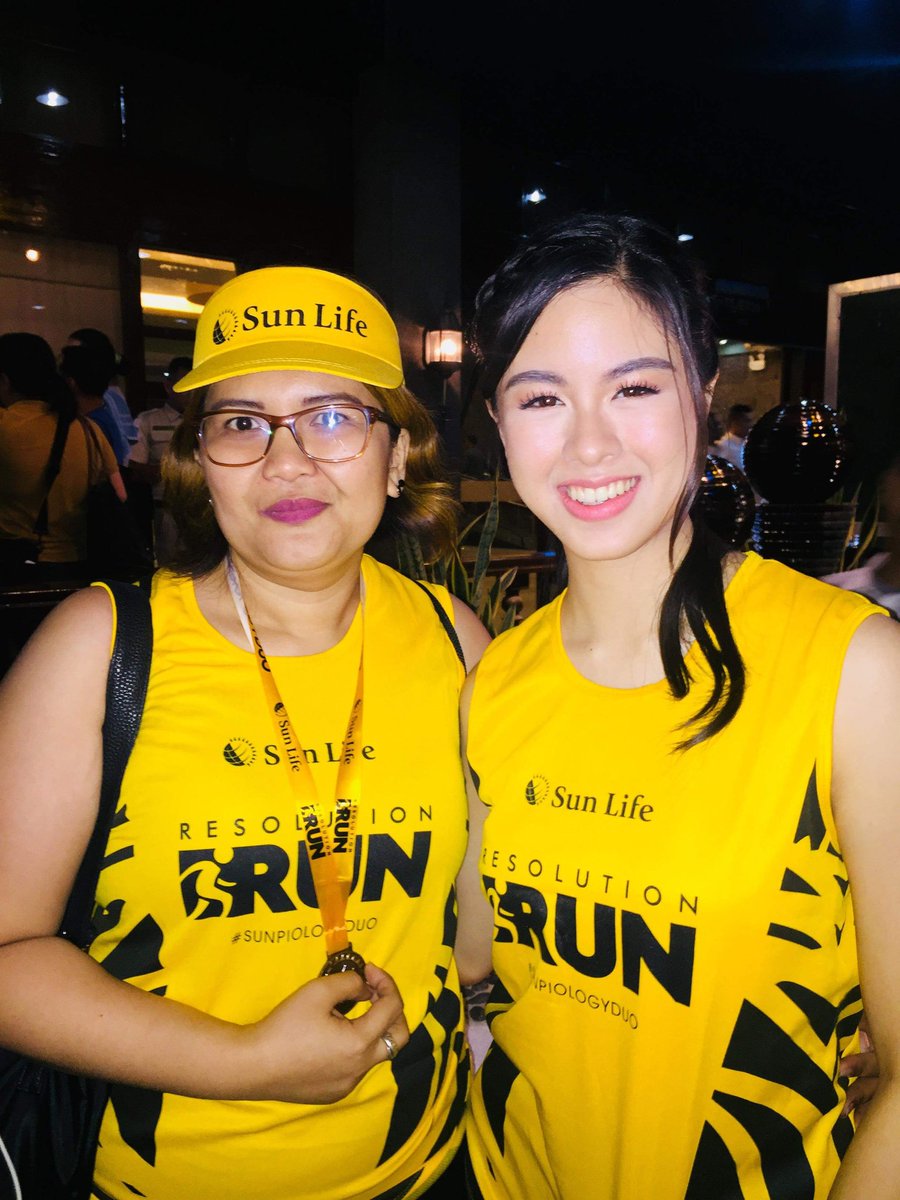 Kangkiekingkay's tweet photo. Sa lahat po kanina ito na po yung mga pictures nyo kay @delavinkisses Tag nyo na lang mga kilala nyo para makuwa nyo po ito salamat!! https://t.co/mCv5vLbJzd