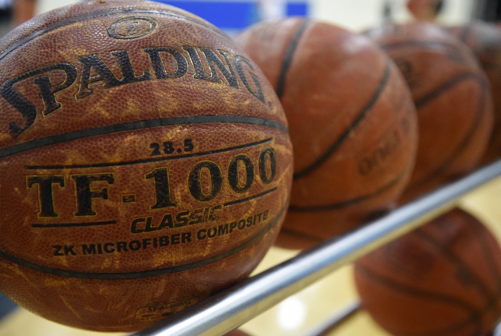 Friday saw big wins for girls basketball teams, including <a href="/AHSBlueandGold/">The Blue and Gold</a> <a href="/JHSMARINERS/">THE ANCHOR</a> <a href="/CMW_Fans/">CMW Student Section</a> and <a href="/pmillsports/">Pmill Athletics</a> See story here bsun.md/2DsEXTm