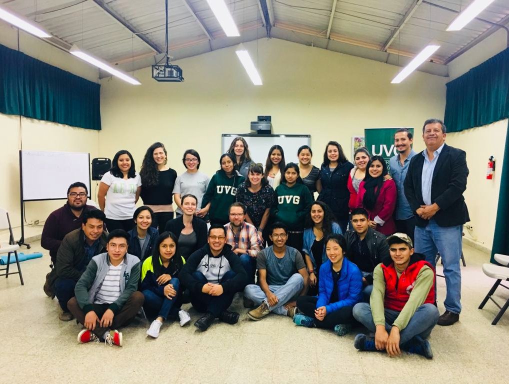 uvggt's tweet photo. MIT and #UVG collaborate in the Highlands @usaidasha1 @usaidguate #uvgmaker https://t.co/02djPkNiSJ