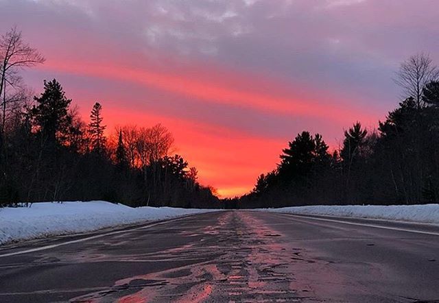 michigantech's tweet photo. #mtuscenes #weekendadventures 📸@sgowtham 🙌🏻 https://t.co/zEXIbvPspf