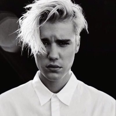 BeliberJustin10's tweet photo. şarkı söyledim yine ağağağğa #iHeartAwards #BestRemix #Friends https://t.co/IBDRRUpvhq