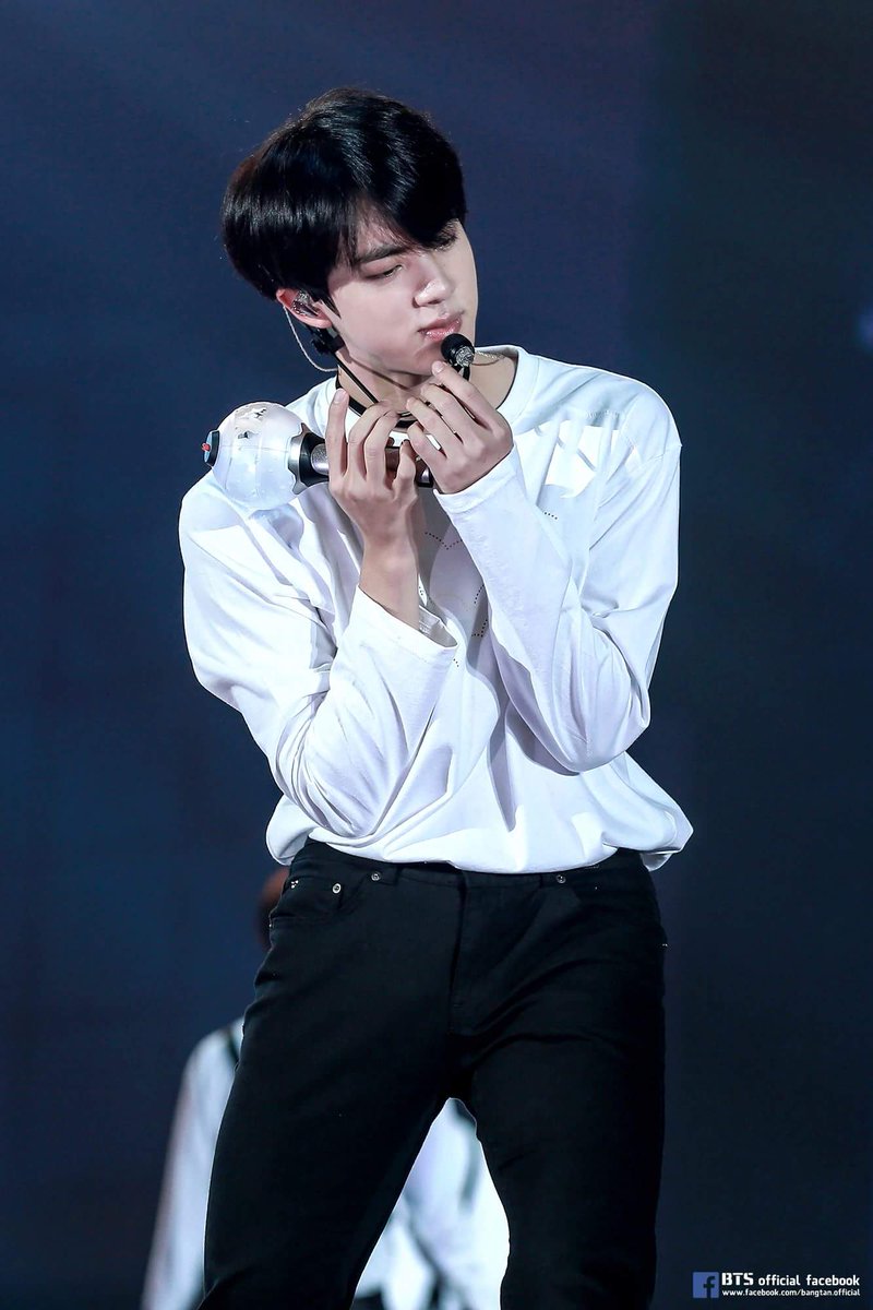 BTS37737711's tweet photo. ジン♥
https://t.co/MaMtKGixzE