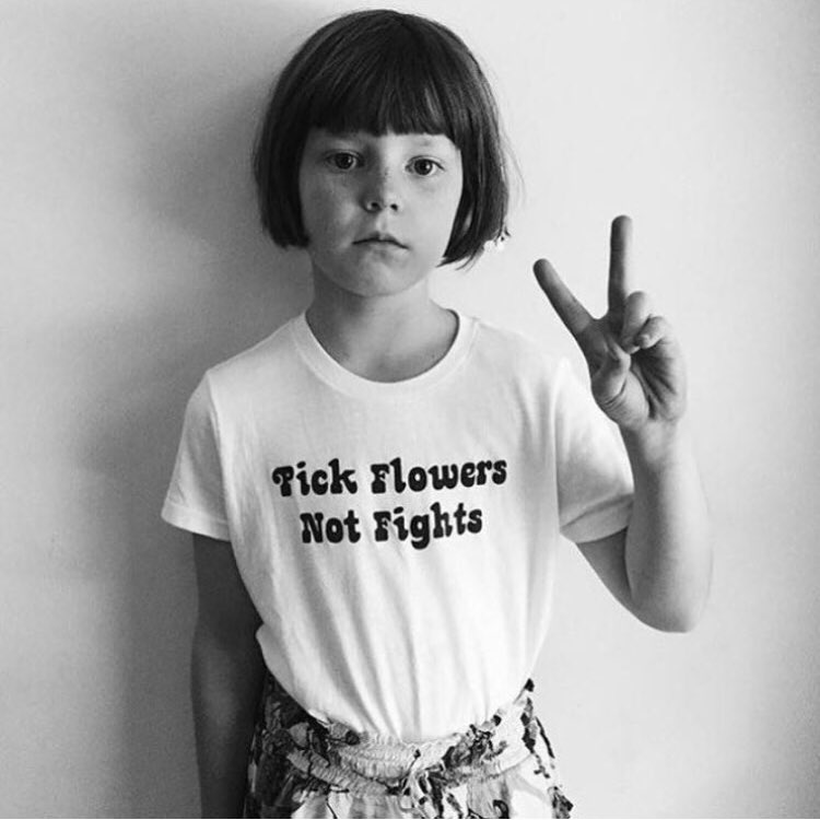 Make a difference + never underestimate the power of a woman #girlpower #womensmarch ✌🏼❤️👯 // snap: @thebeeandthefox