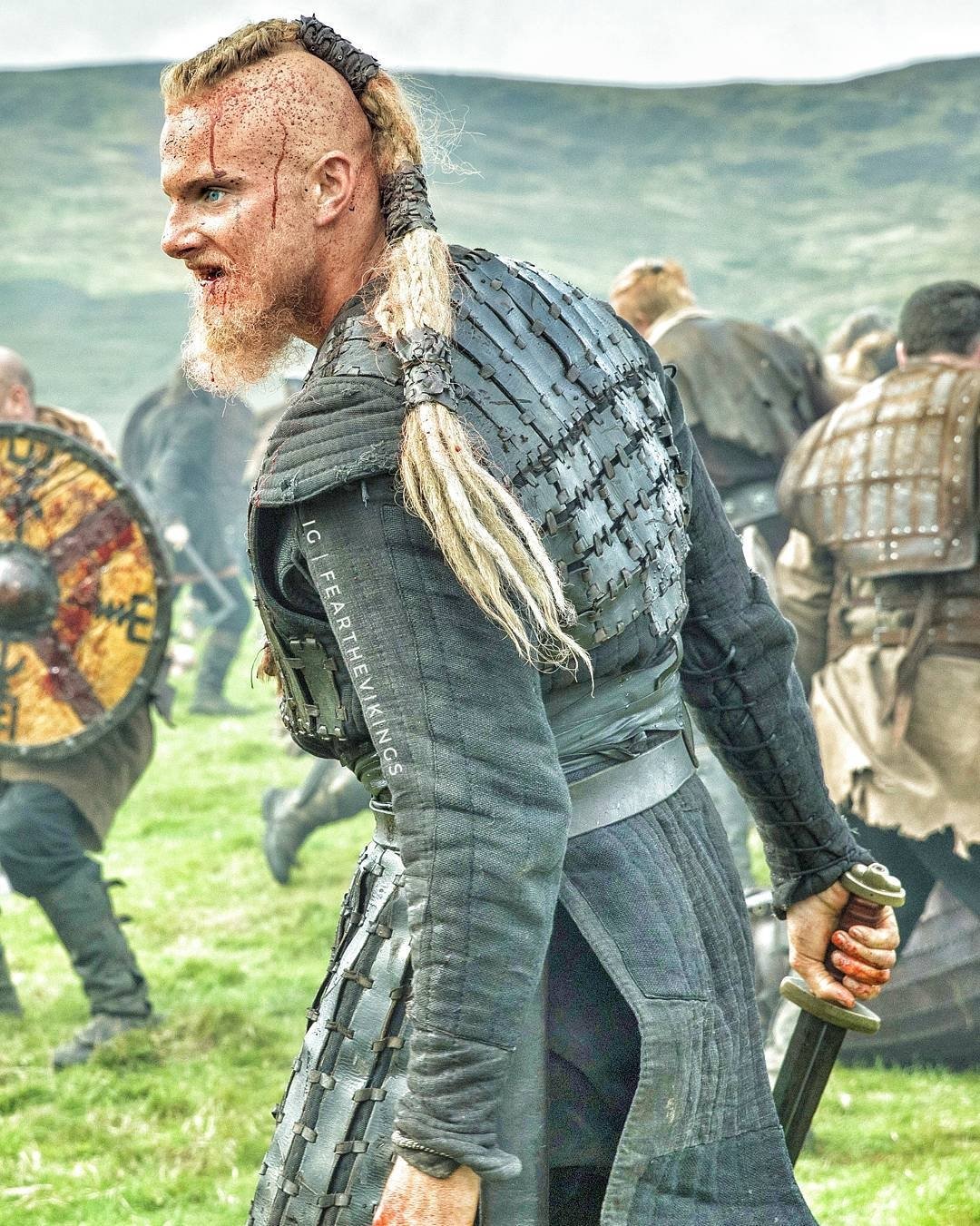 🛡⚔ 𝑽𝒊𝒌𝒊𝒏𝒈𝒔 ⚔🛡 on Instagram: “Bjorn Ironside