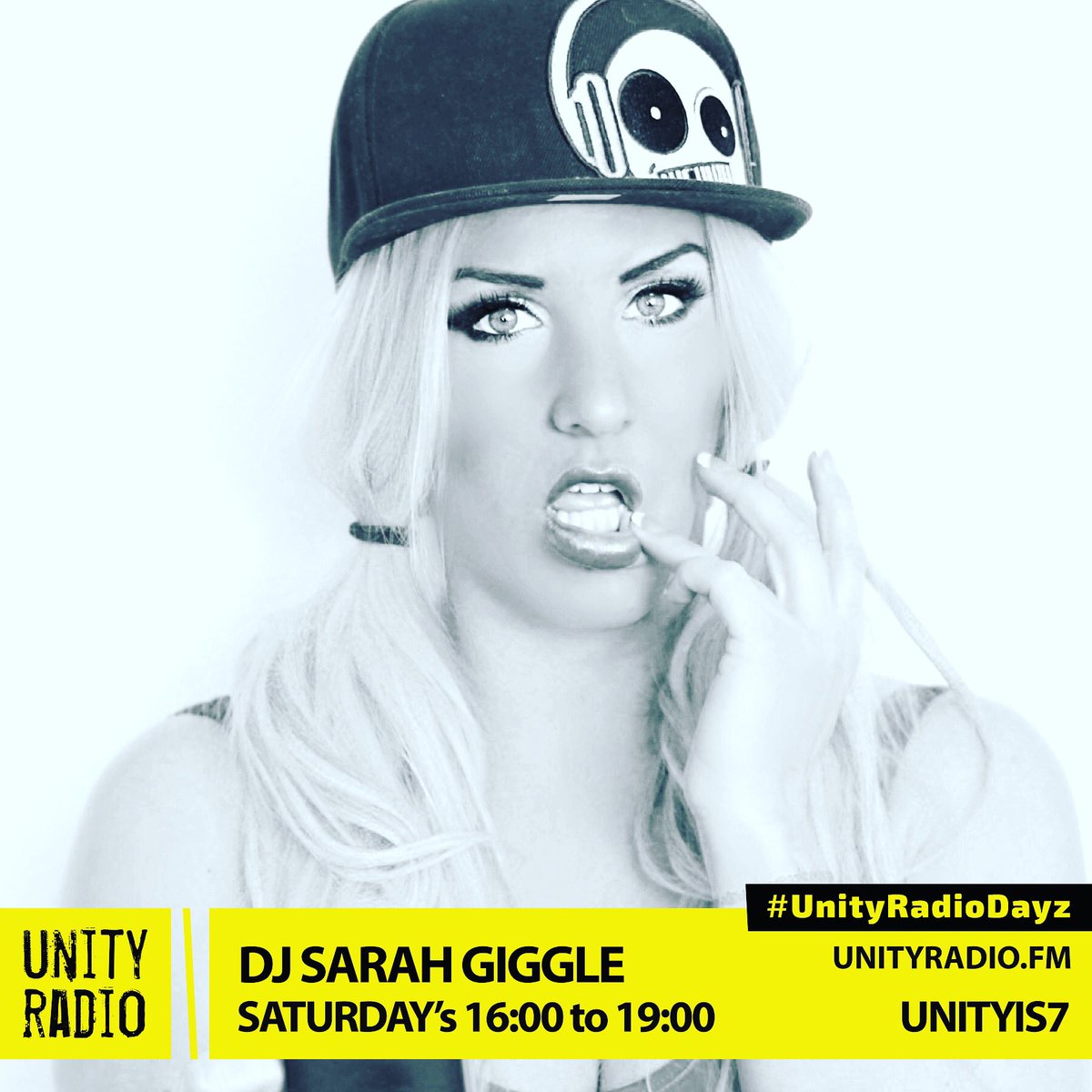 sarahgiggle's tweet photo. Can’t wait catch me today 4-7pm on @UNITYRADIOFM lots of new bits in the bag! #manchester #MusicHourUK #house #unityradiofm #rnb #satsessions #sarahgiggle #garage #mediacity #bbc #femaledj #sarahgiggle https://t.co/fbymXXepNj