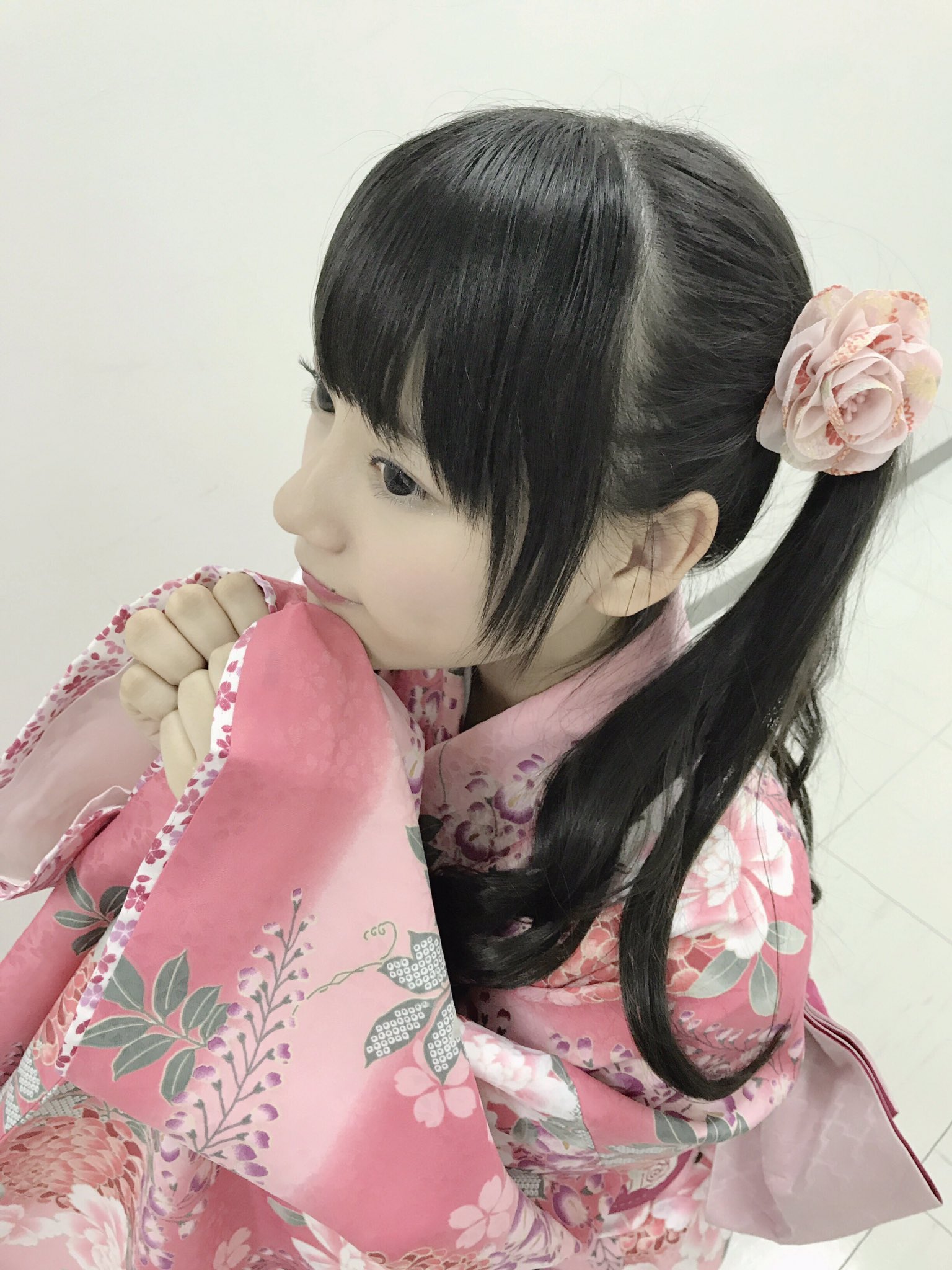 20歳になりました」齊藤なぎさ、振袖姿のバースデーショット