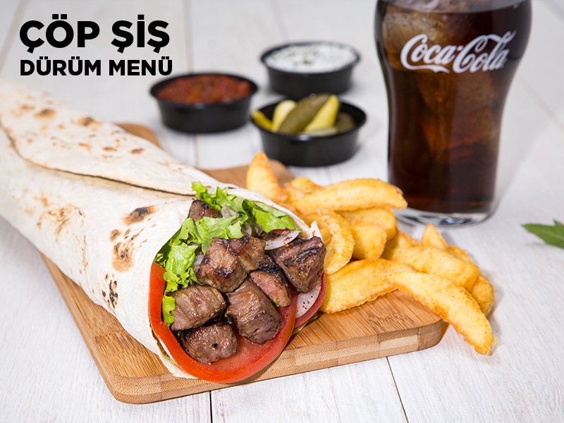 Geleneksel lezzetimiz çöp şiş dürüm #BigDürüm menüsünün olmazsa olmazlarından... 
Menümüz hakkında detaylı bilgi için: bigdurum.com
#çöpşiş #adana #döner #dürüm #birbigchefsmarkası
