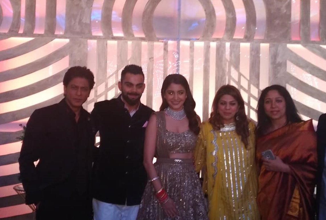  @AnushkaSharma &  @imVkohli with  @iamsrk &  #RanbirKapoor at their reception in Mumbai   #VirushkaReception  #Virushka